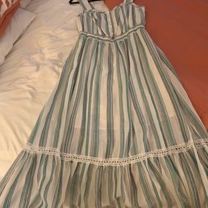 Adorable midi dress with eyelet detail